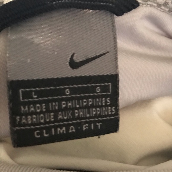 Women’s Nike Clima Fit jacket large - Picture 4 of 4